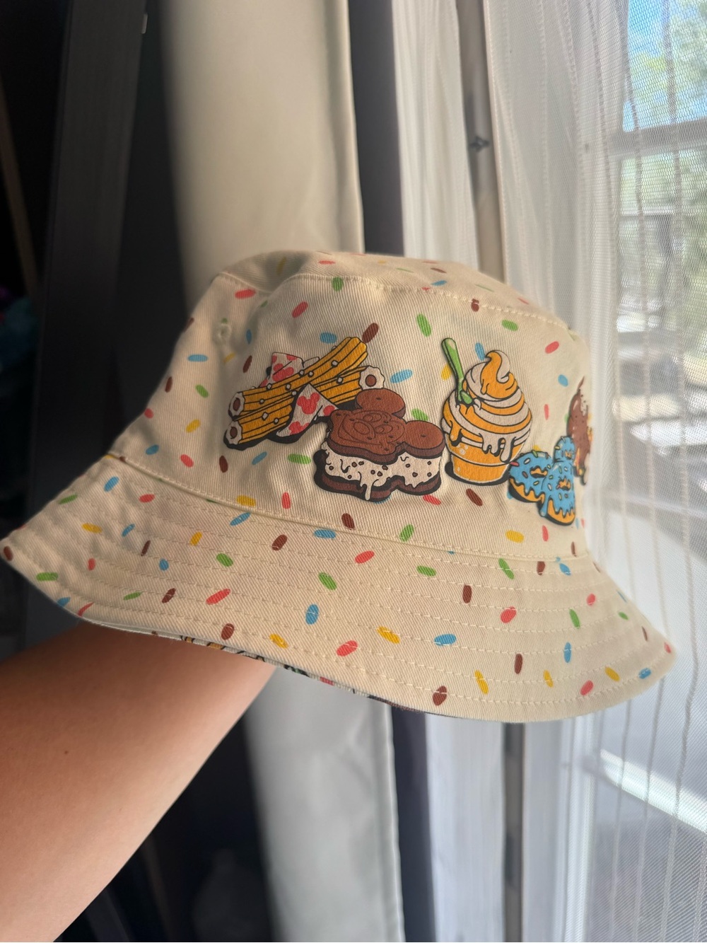Disney Spirit Jersey Reversible Bucket Hat NWT Snacks Leopard Camo One Size